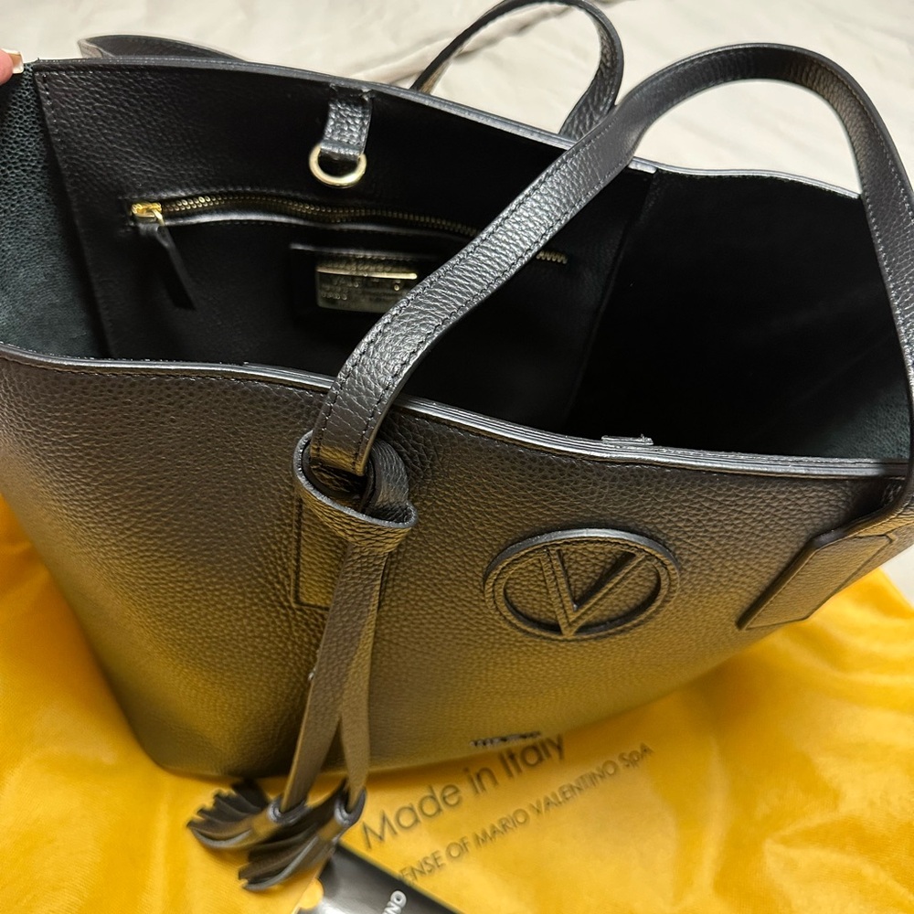 Mario Valentino tote bag measurements are 19 x 11 bottom 14 inches wide - Picture 5 of 11